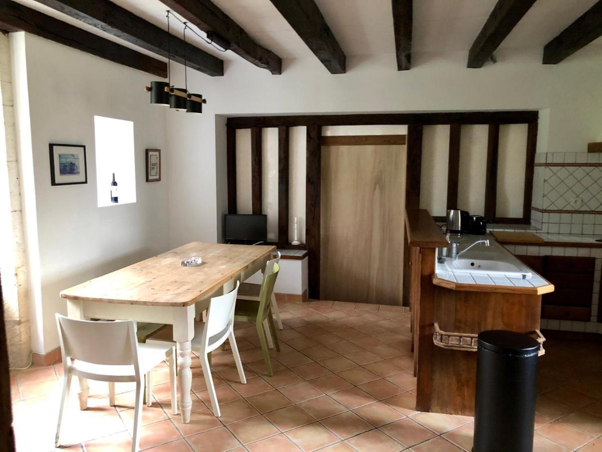 Villa Le Creyssac Saint-Felix-de-Bourdeilles Екстер'єр фото